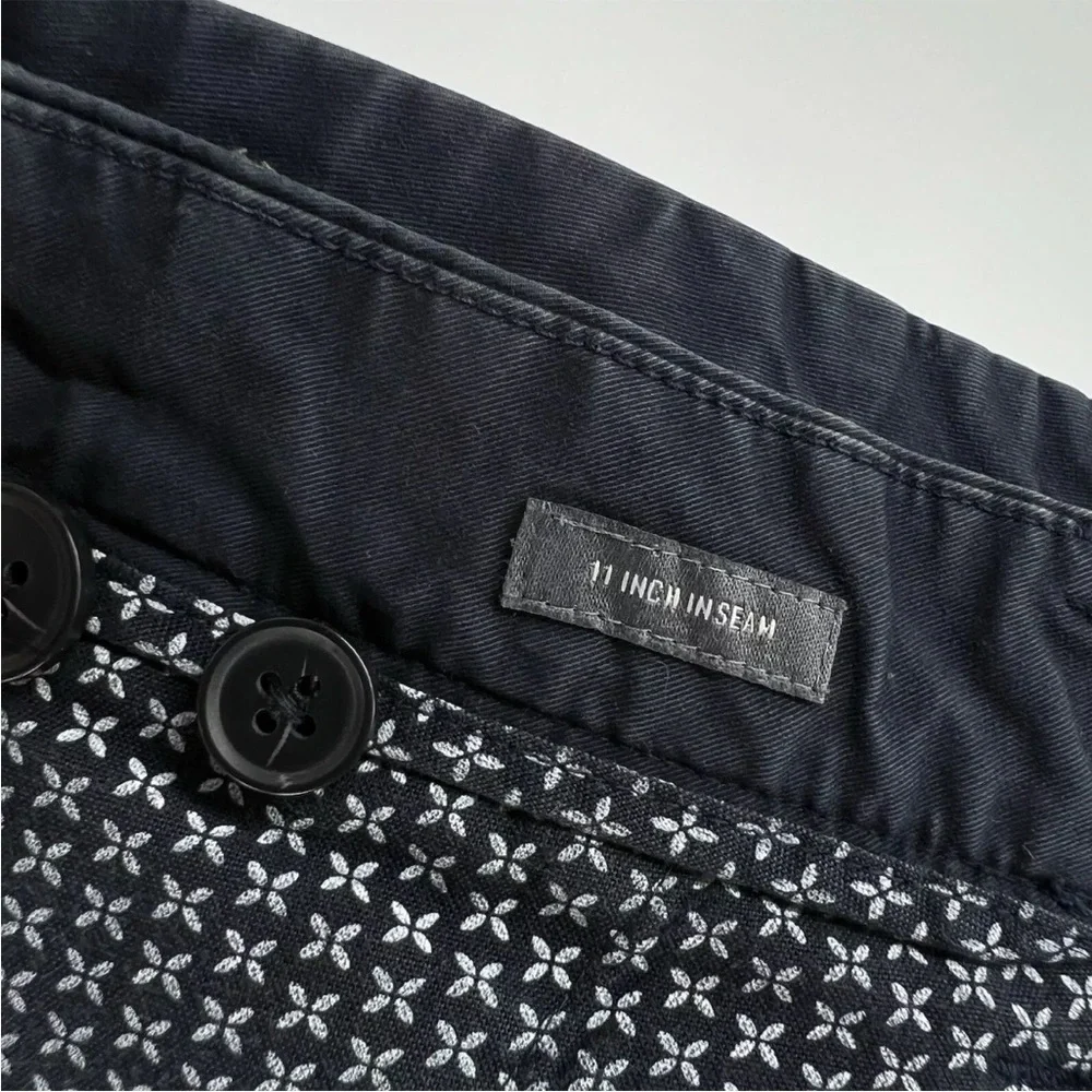 Bonobos Shorts Mens Size 30 Navy Chinos Classic Stretch Cotton Broken-in 11in